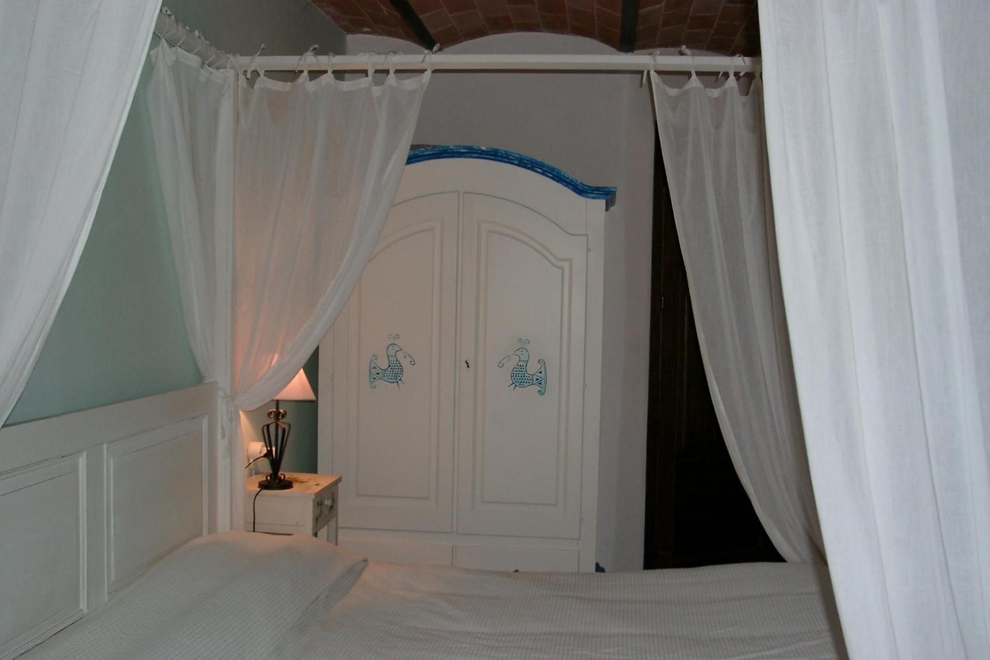 Locanda Tipica Sa Corte Ольена Экстерьер фото